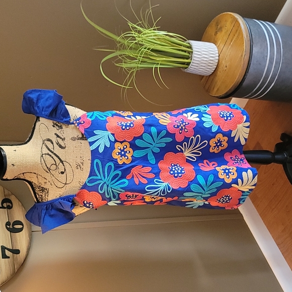 Andree Tops - Andree by Unit Embroidered Blue Floral Top Size M